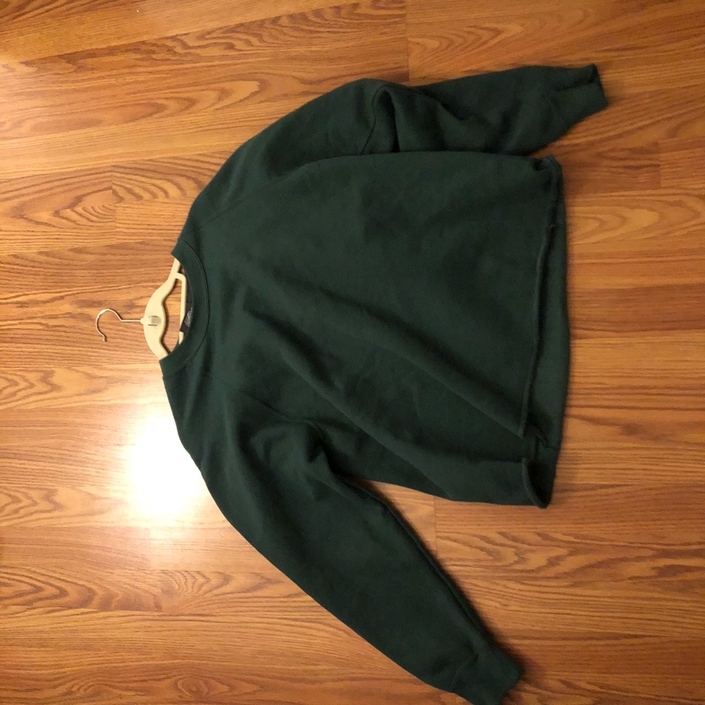 American Legend cropped green crew neck